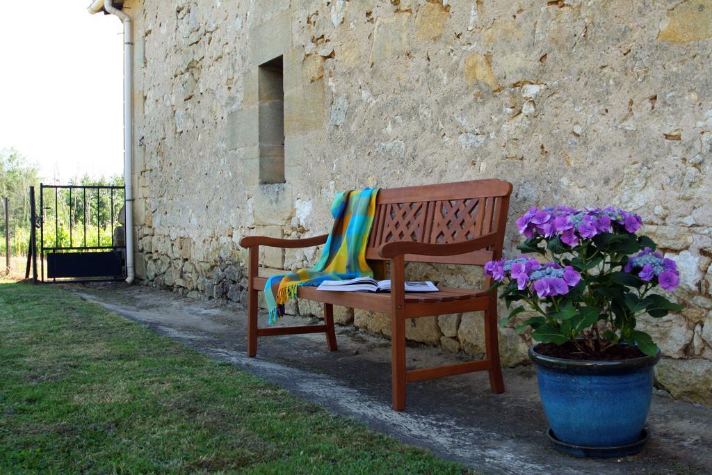 Bed and Breakfast Bleu Raisin Les Salles-de-Castillon Экстерьер фото