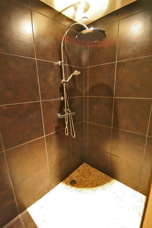 Bed and Breakfast Bleu Raisin Les Salles-de-Castillon Номер фото